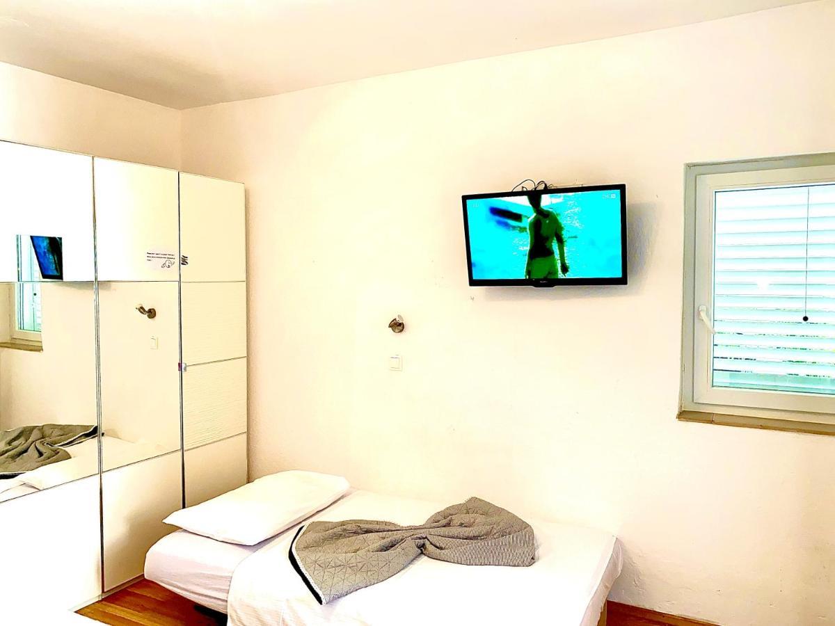 Apartment Carevic Baska Voda Exterior photo